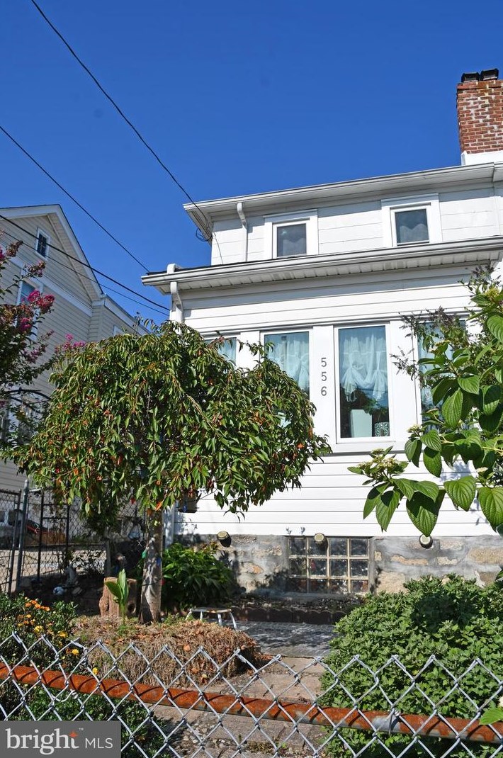 556 Larchwood Ave, Upper Darby, PA 19082