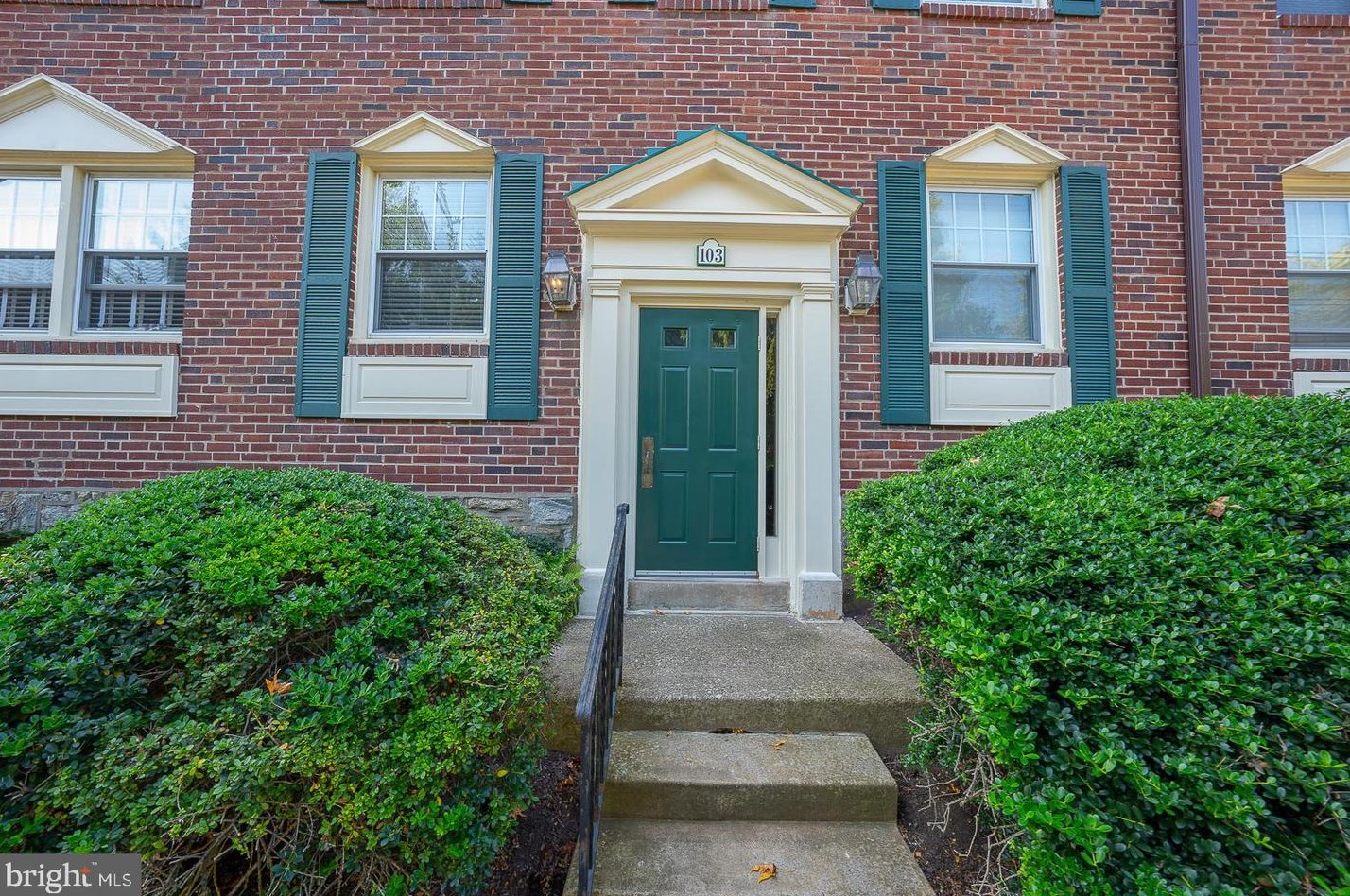 500 E Lancaster #103c, Wayne, PA 19087