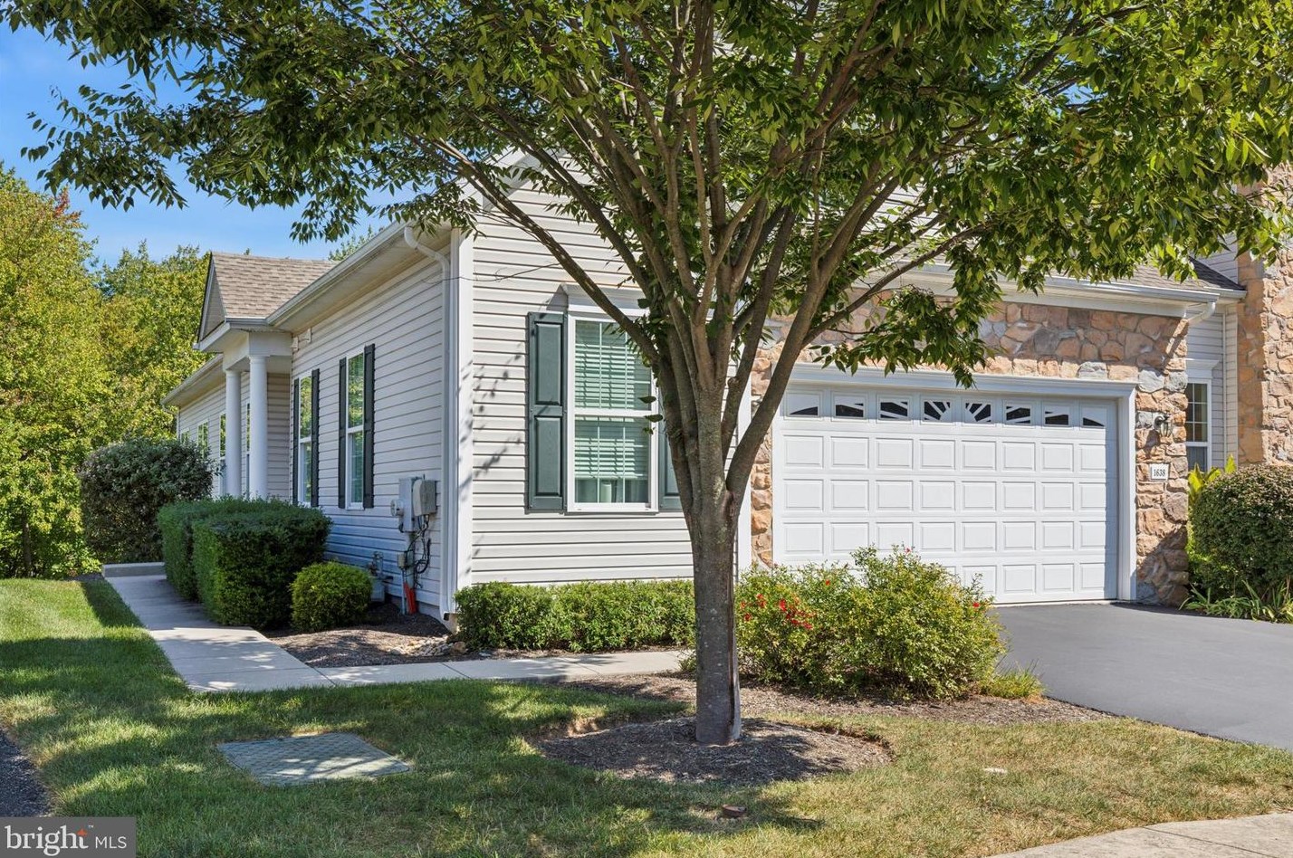 1638 Parkview Ct, Boothwyn, PA 19060
