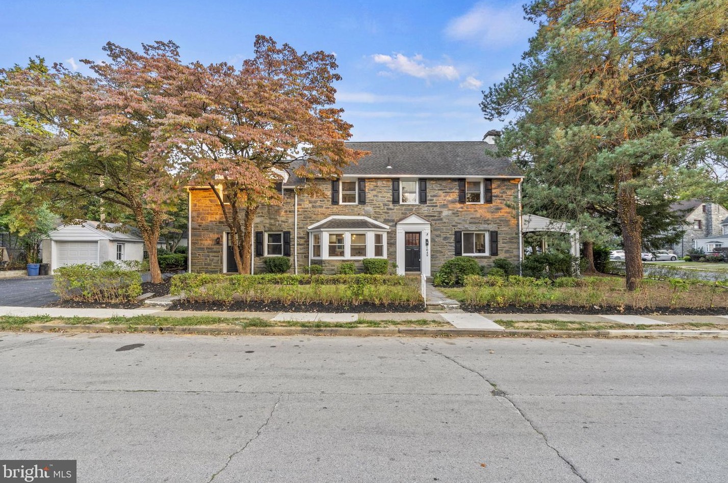 1049 Drexel Ave, Upper Darby, PA 19026