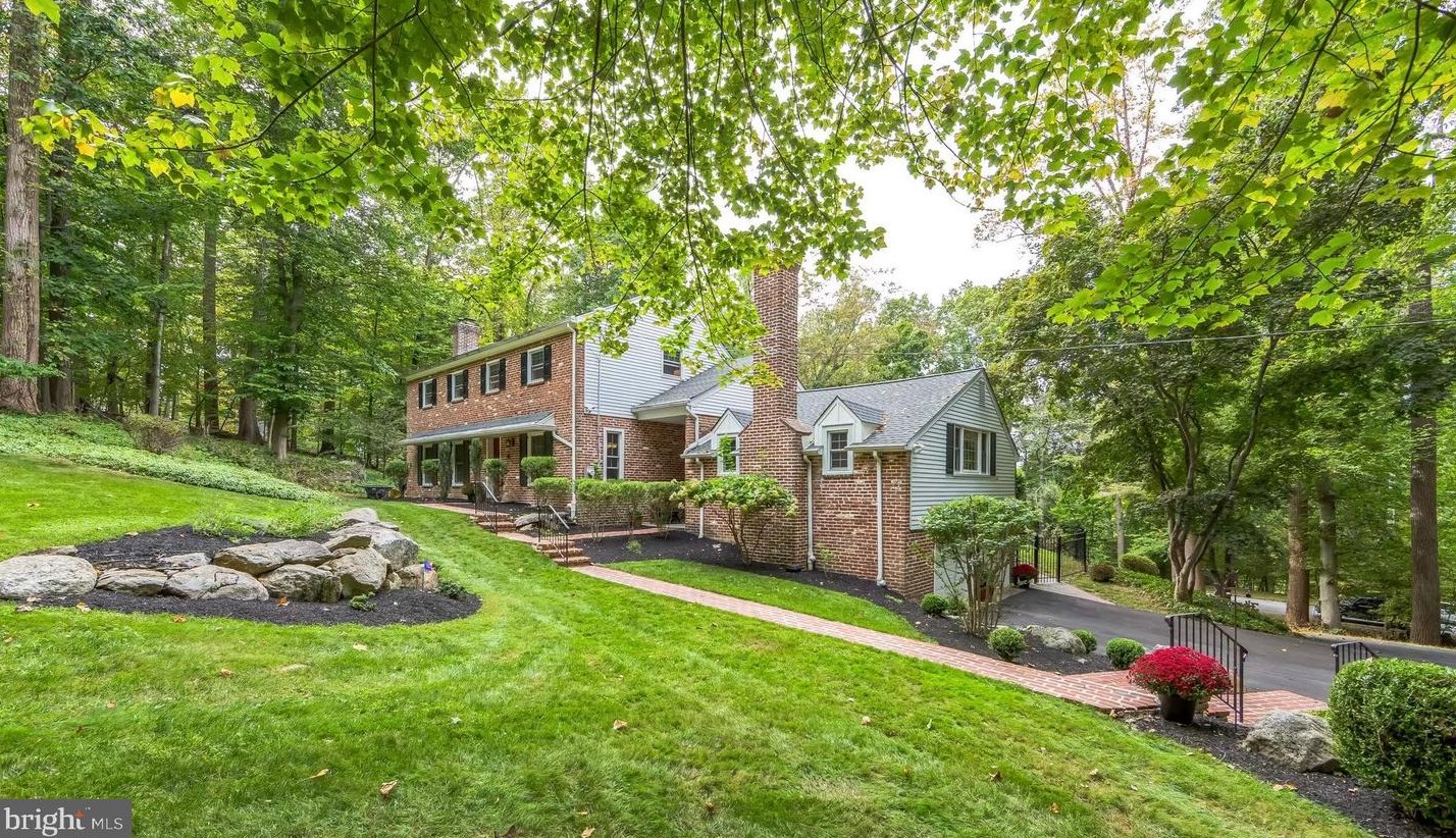 4020 Fox Hill Ln, Newtown Square, PA 19073