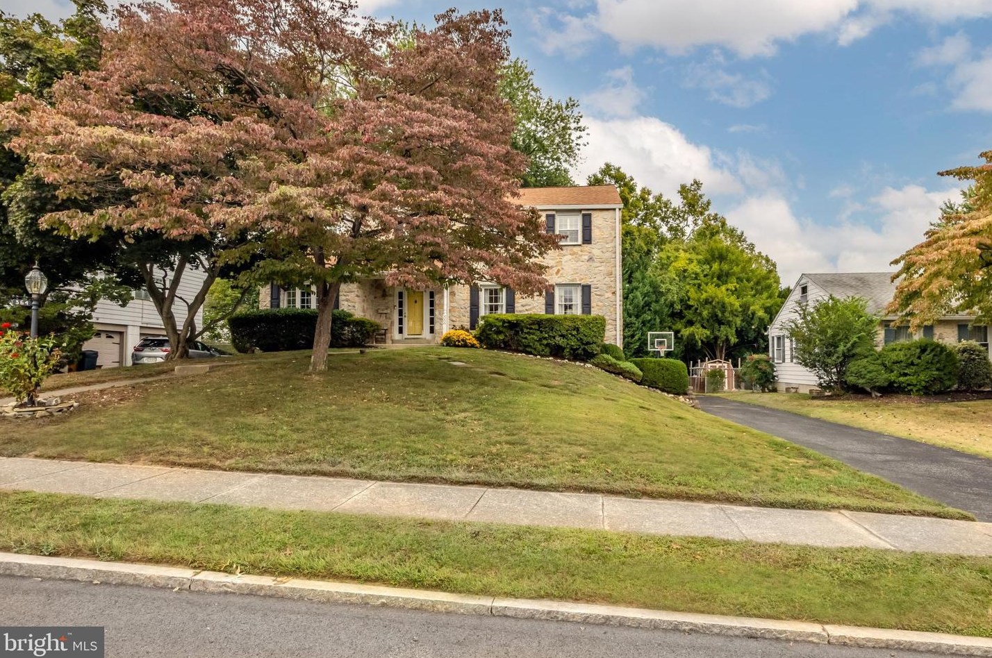 364 Foulke Ln, Coal Township, PA 19064