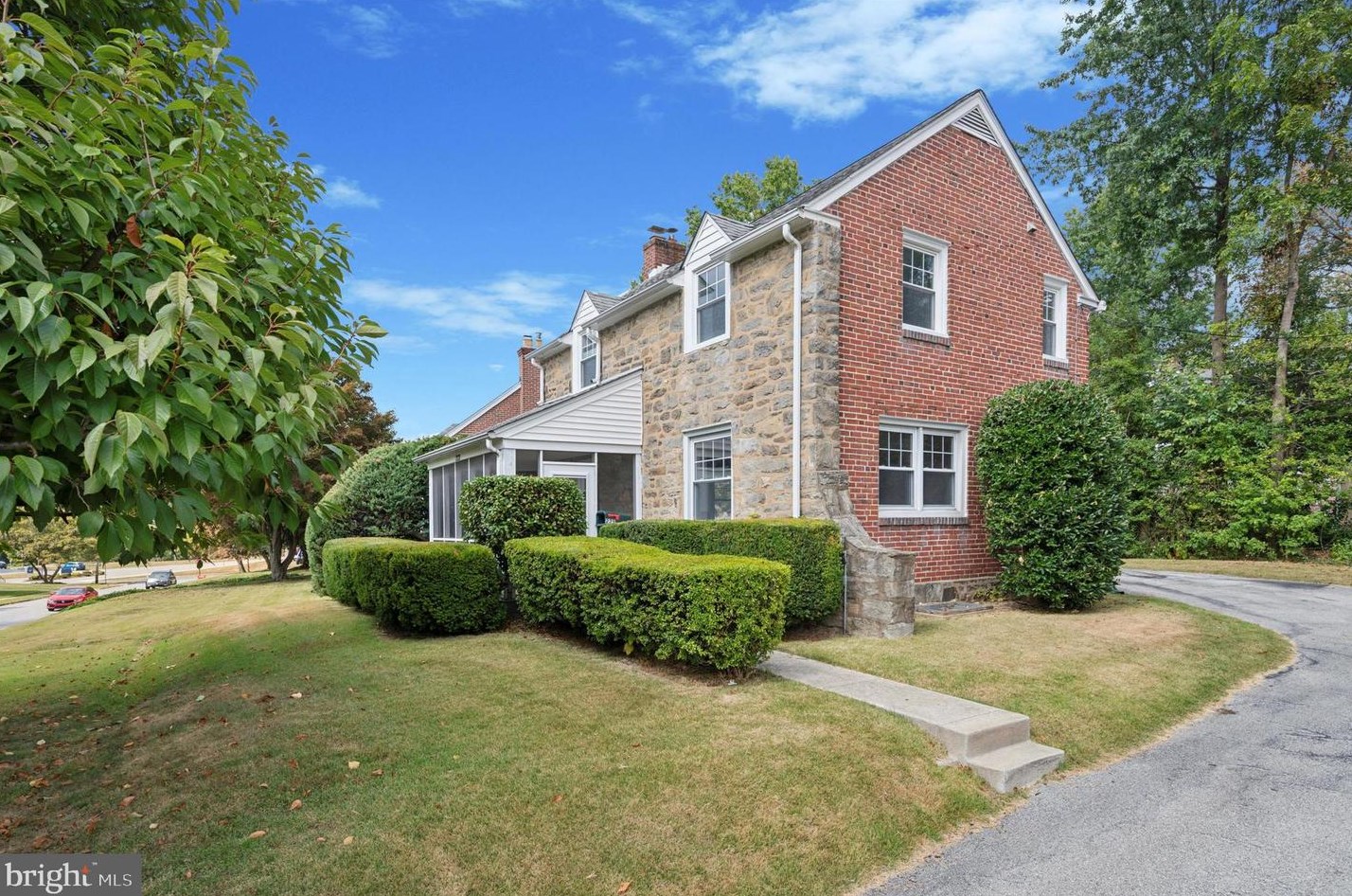 223 Sunnybrook Rd, Coal Township, PA 19064