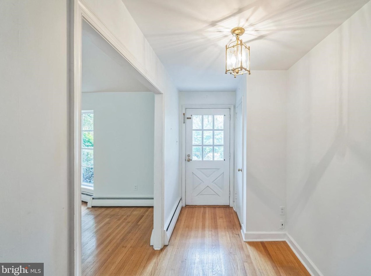 18 Williams Rd, Haverford, PA 19041