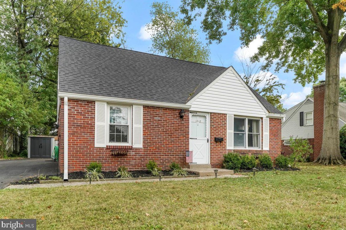 1212 University Ave, Morton, PA 19070