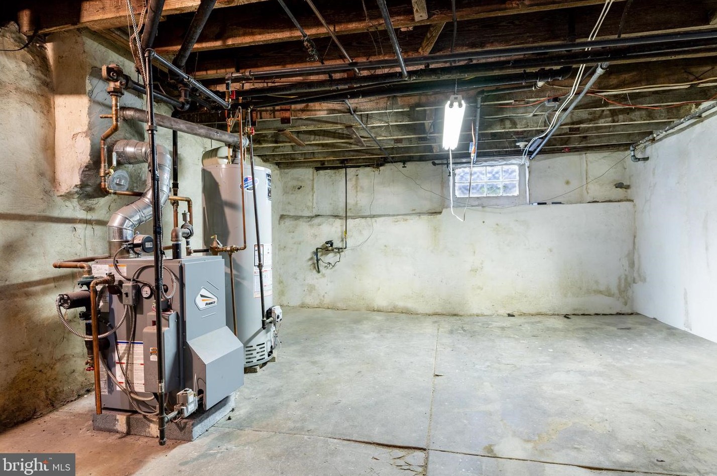 221 Barrington Rd, Upper Darby PA  19082-4217 exterior