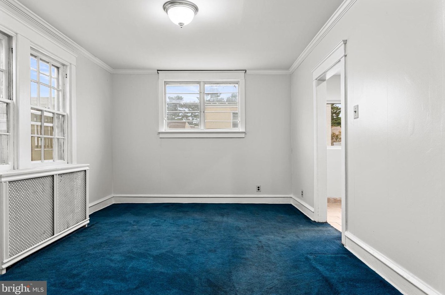 221 Barrington Rd, Upper Darby PA  19082-4217 exterior