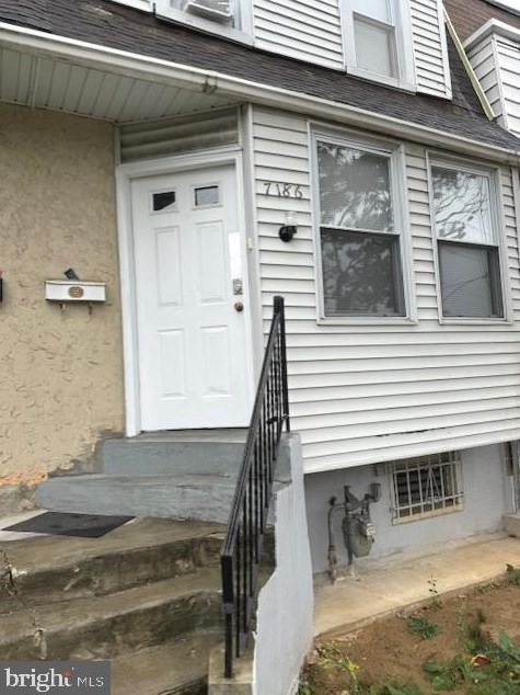 7186 Ruskin Ln, Upper Darby, PA 19082
