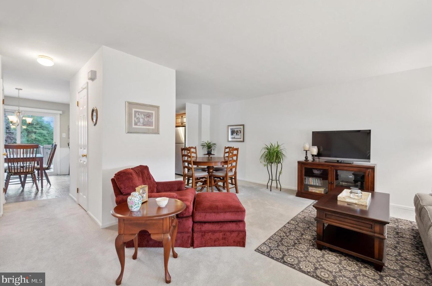 126 Bradbury Rd, Chester, PA 19015