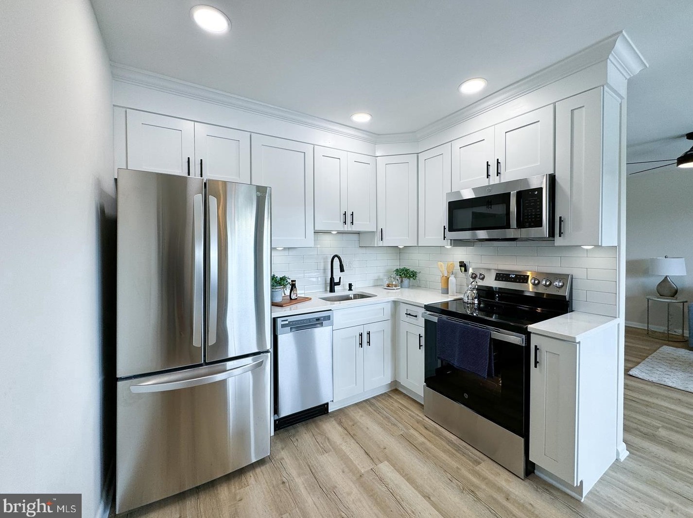 1016 W Baltimore Pike #a-3, Coal Township, PA 19063