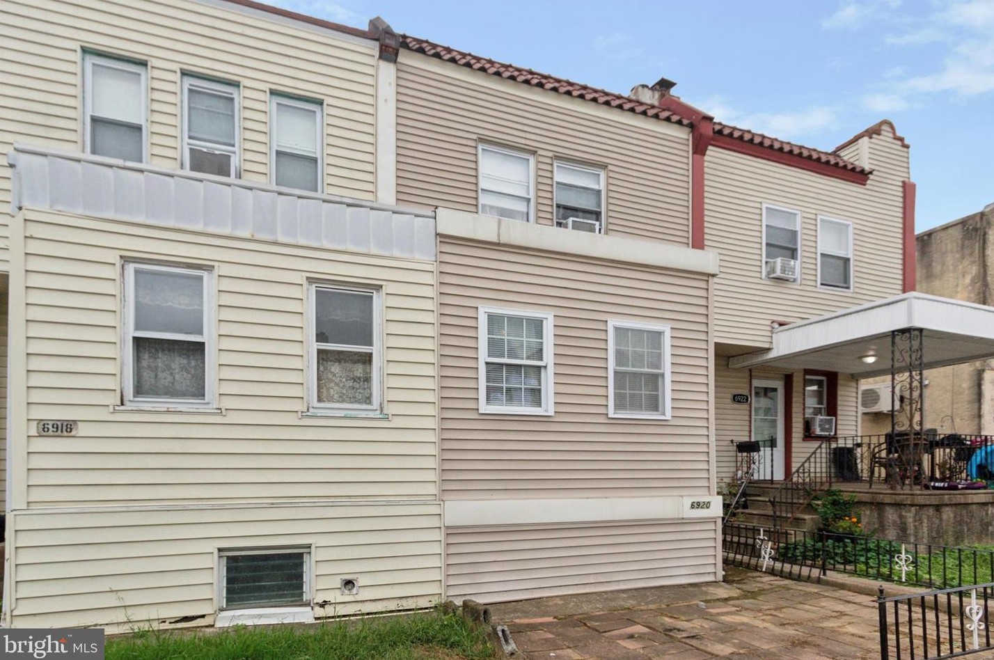 6920 Clinton Rd, Upper Darby, PA 19082