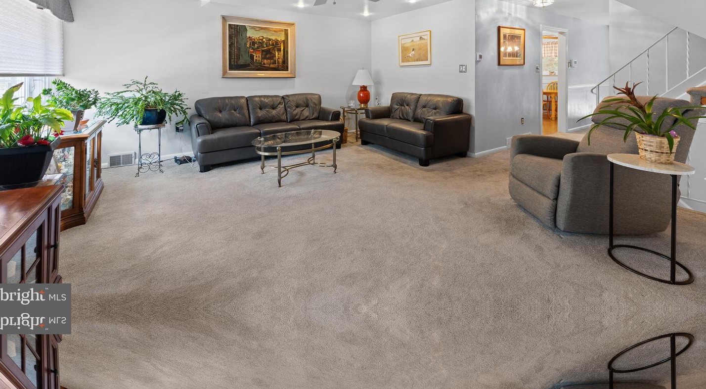 145 Blanchard Rd, Upper Darby, PA 19026