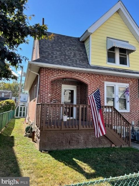 31 Spruce St, Boothwyn, PA 19061