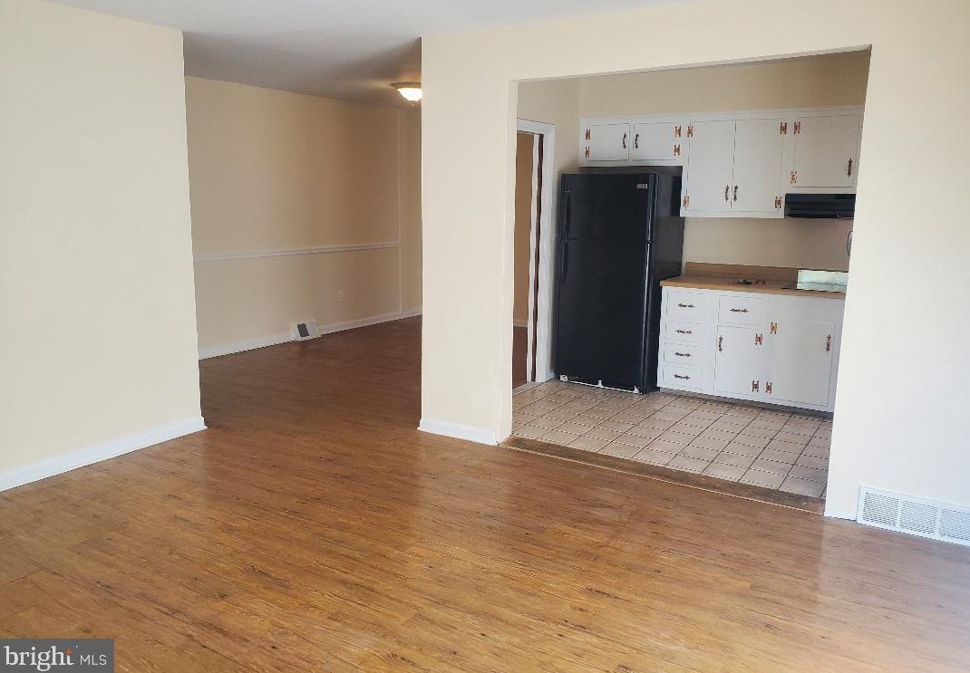 749 Burmont Rd, Upper Darby, PA 19026