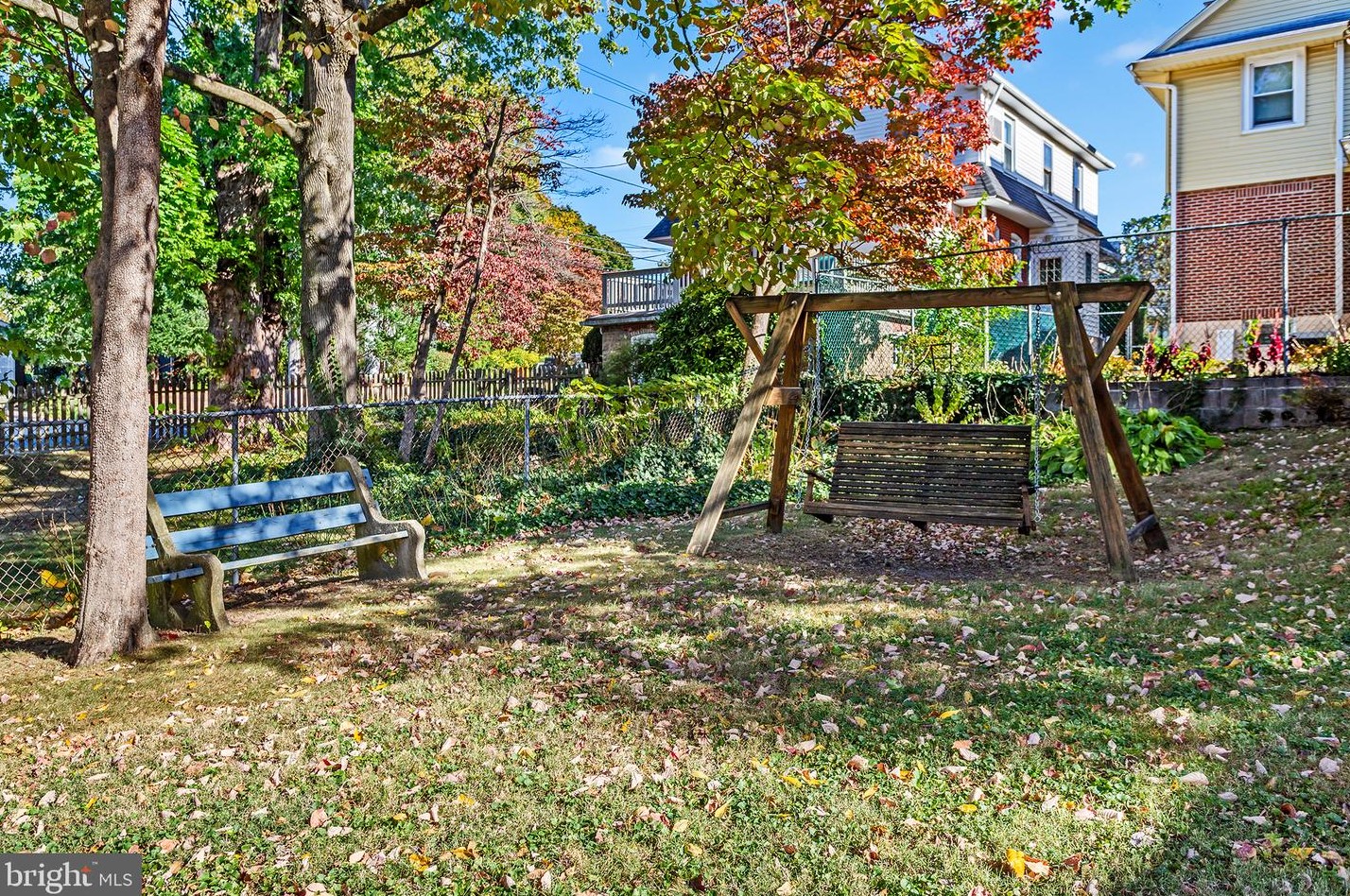 204 Water St, Ridley Park, PA 19078