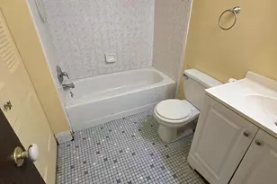 7202 Hilltop Dr, Brookhaven, PA 19015 - Photo 2