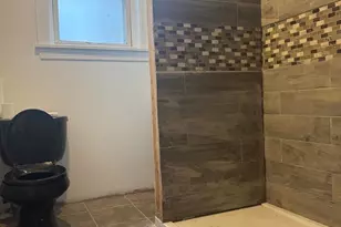 1018 Morton Ave, Chester, PA 19013 - Photo 18