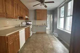 1110 E 11th St, Crum Lynne, PA 19022 - Photo 8