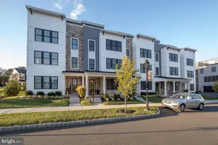 303 W Squire Dr, Newtown Square, PA 19073 - Photo 2