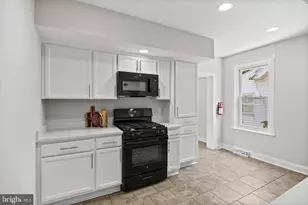 2013 Edgmont Ave, Chester, PA 19013 - Photo 10