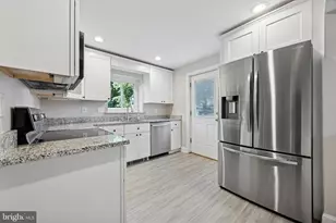 1439 Green St, Garnet Valley, PA 19060 - Photo 2