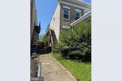 1018 Elsinore Place, Chester, PA 19013 - Photo 2