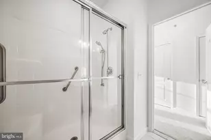 231 Creekside Dr, Brookhaven, PA 19015 - Photo 8