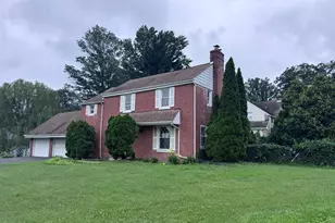 145 Landover Rd, Bryn Mawr, PA 19010 - Photo 2