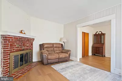 128 E Cooke Avenue, Glenolden, PA 19036 - Photo 4