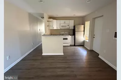 15 W 10th Street #B, Marcus Hook, PA 19061 - Photo 4