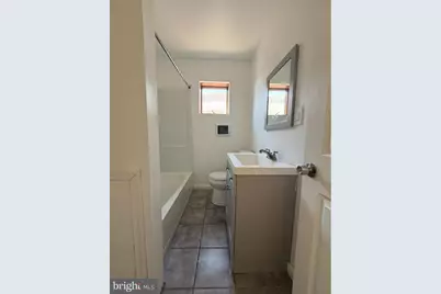 15 W 10th Street #B, Marcus Hook, PA 19061 - Photo 10