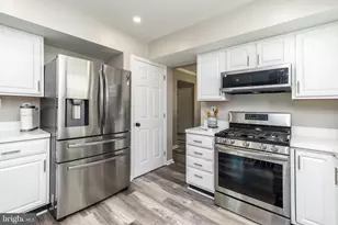 319 Fairview Rd, Woodlyn, PA 19094 - Photo 10