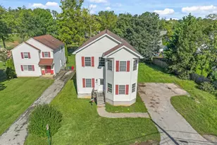 412 Fairview Dr, Wayne, PA 19087 - Photo 2