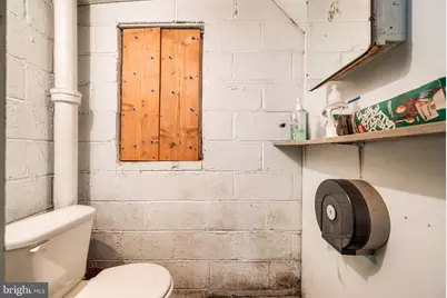 816 Upland Avenue, Chester, PA 19013 - Photo 36