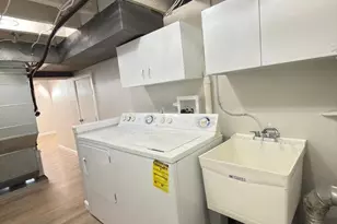 268 S Bayberry Ln, Upper Darby, PA 19082 - Photo 14