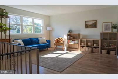 711 Carole Dr, Upper Chichester, PA 19061 - Photo 2