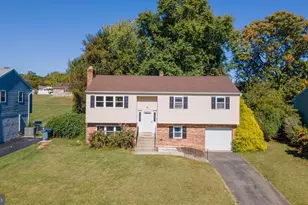 711 Carole Dr, Upper Chichester, PA 19061 - Photo 46