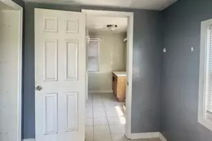 1526 Weber Dr, Marcus Hook, PA 19061 - Photo 6