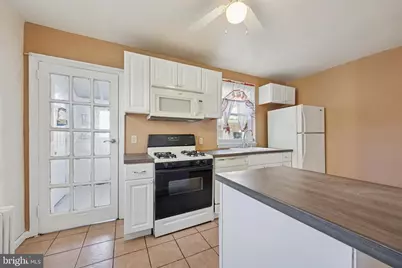 107 S Keystone Avenue, Upper Darby, PA 19082 - Photo 8