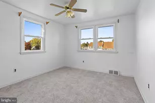 18 Cobblestone Ln, Aston, PA 19014 - Photo 28