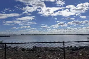 308 Market St, Marcus Hook, PA 19061 - Photo 10