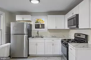 2003 Edgmont Ave, Chester, PA 19013 - Photo 22