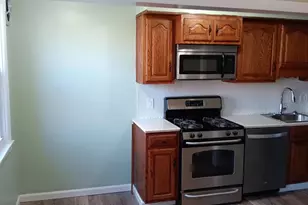 1027 Windsor Rd, Collingdale, PA 19023 - Photo 8