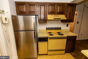 987 Putnam Blvd, Wallingford, PA 19086 - Photo 4