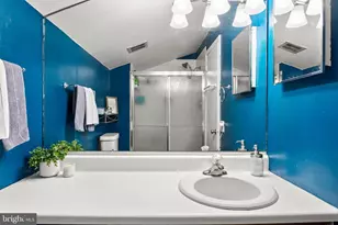 2201 Aspen Cir, Springfield, PA 19064 - Photo 12