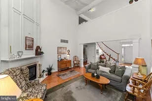 121 Camelot Ln, Newtown Square, PA 19073 - Photo 6