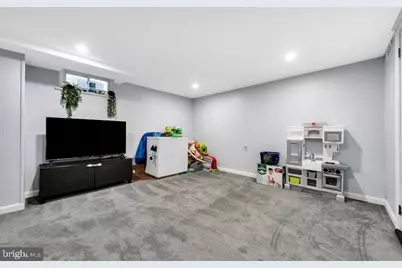 945 Fariston Drive, Drexel Hill, PA 19026 - Photo 24