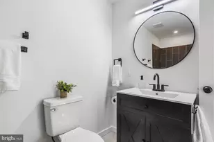 124 Washington Ave, Upper Chichester, PA 19014 - Photo 18