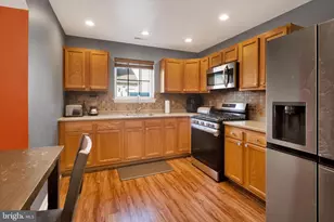 2008 W Union St, Chester, PA 19013 - Photo 10