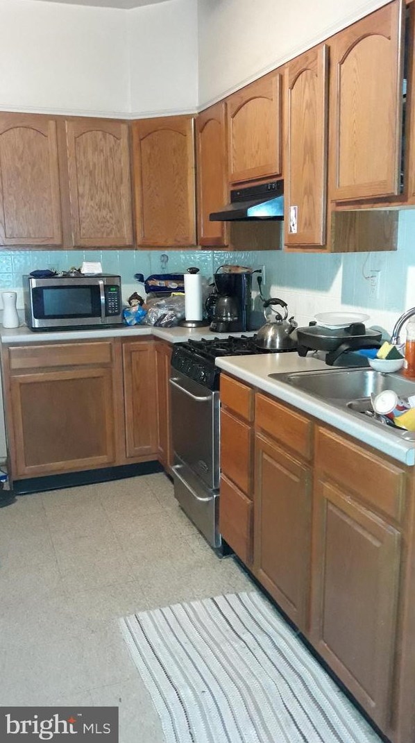523 13th Ave, Prospect Park, PA 19076-1101